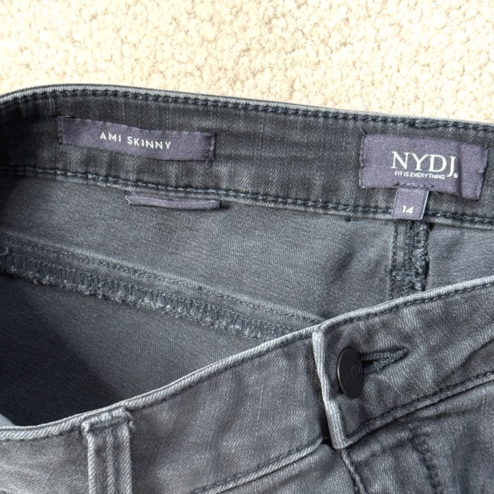 NYDJ Ami Skinny Jeans High Rise Lift Tuck Tech Released Hem Washed Black Size 14 - Picture 11 of 12